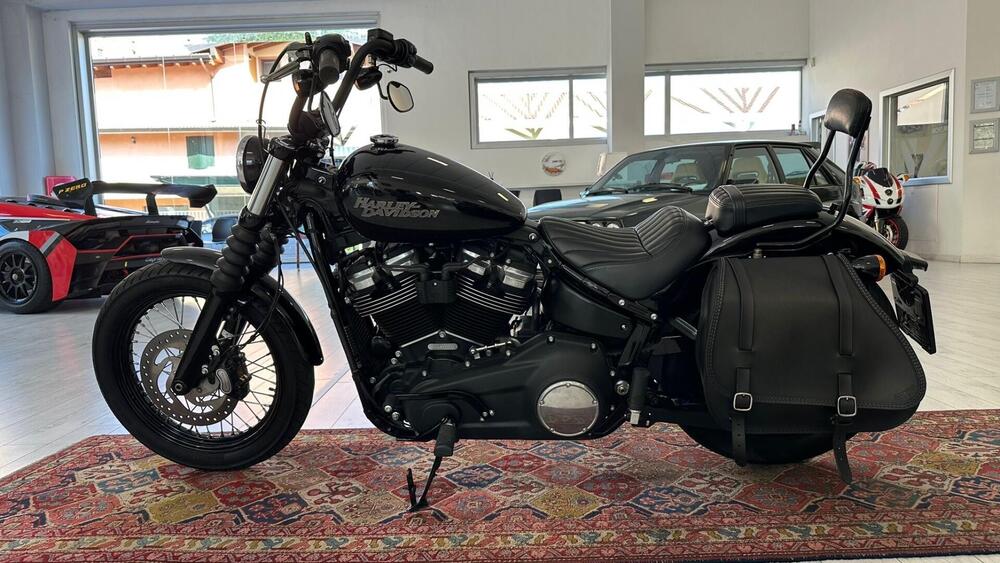 Harley-Davidson 107 Street Bob (2018 - 20) - FXBB (2)