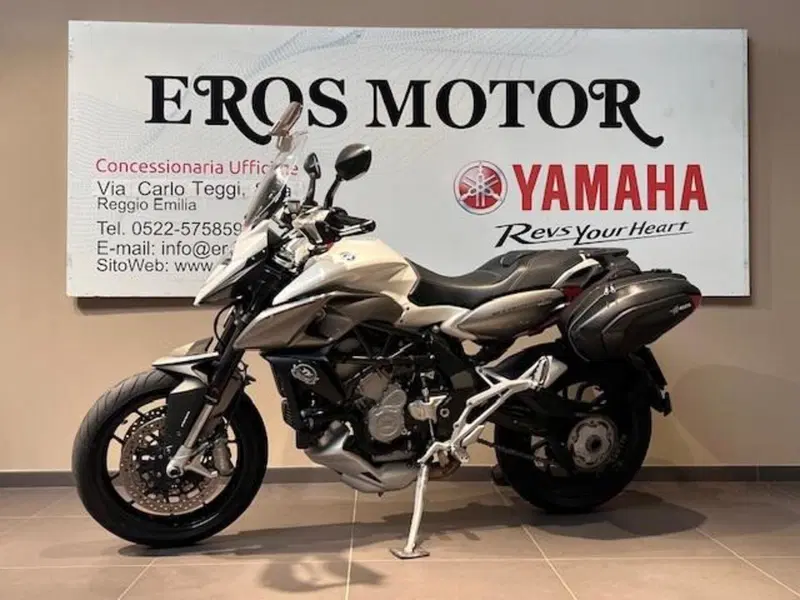 MV Agusta Stradale 800 EAS ABS (2015 - 17) (2)