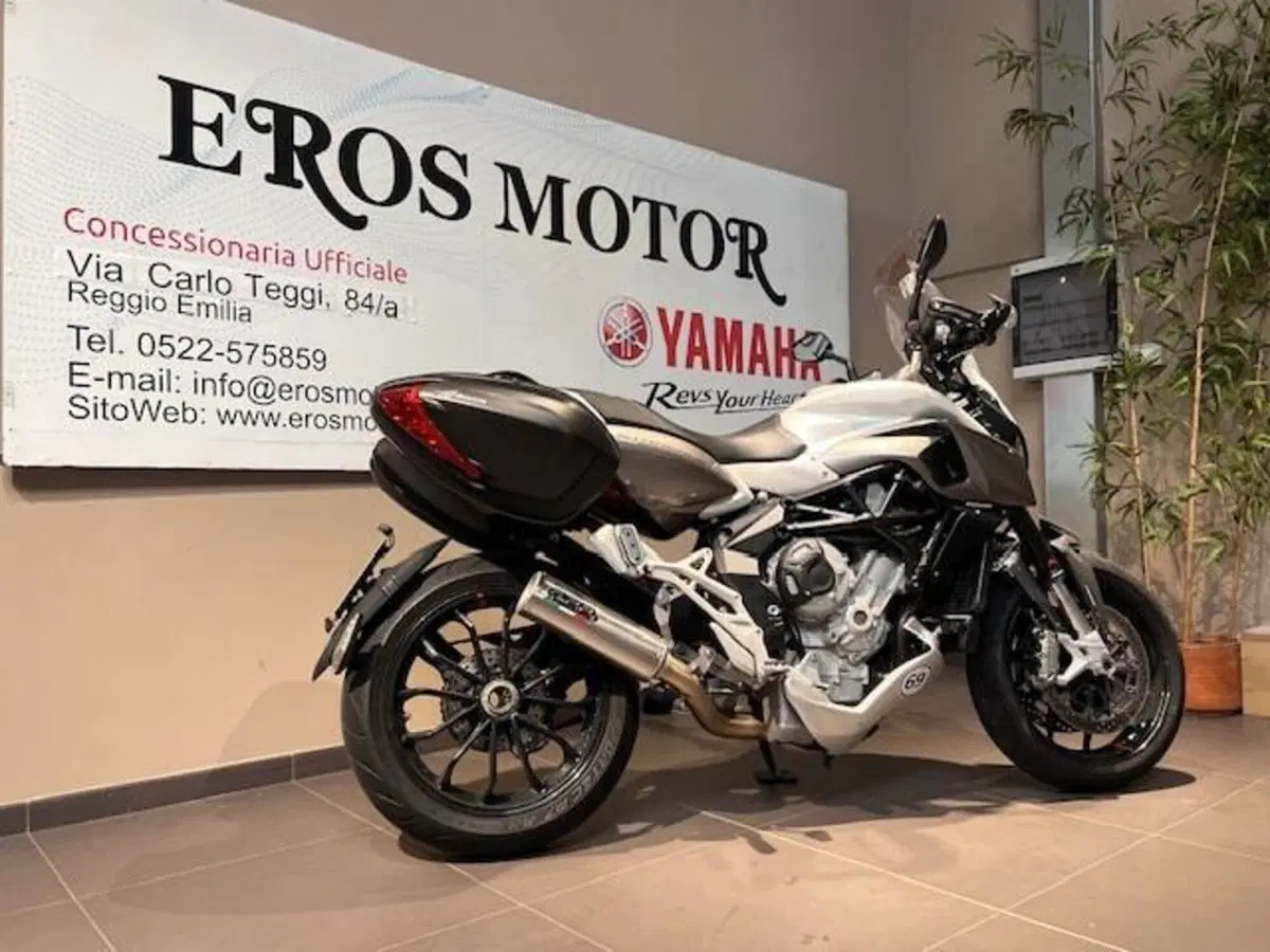 MV Agusta Stradale 800 EAS ABS (2015 - 17) (4)