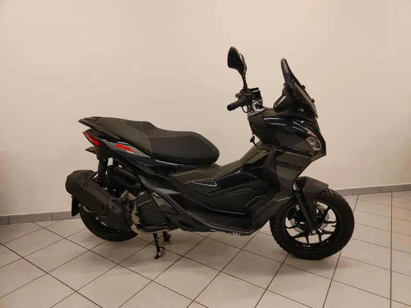 Aprilia SR GT 200 (2025 - 26) (6)