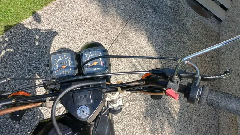 Suzuki DR500 S con portapacchi originale Suzuki  (2)