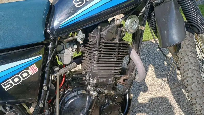 Suzuki DR500 S con portapacchi originale Suzuki  (5)