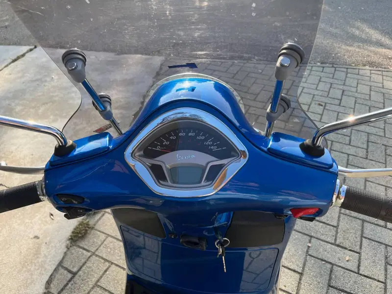 Vespa GTS 300 ABS (2014 - 16) (6)