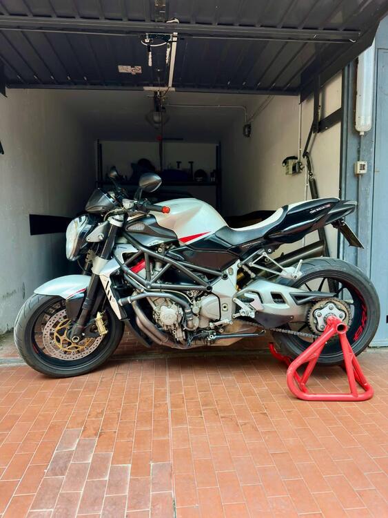 MV Agusta Brutale 910 R (2006 - 11)