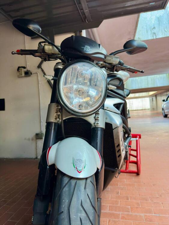 MV Agusta Brutale 910 R (2006 - 11) (3)