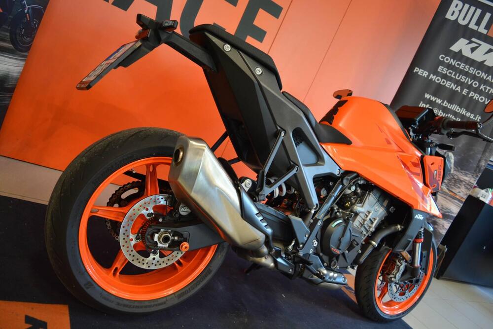 KTM 990 Duke (2024 - 26) (4)