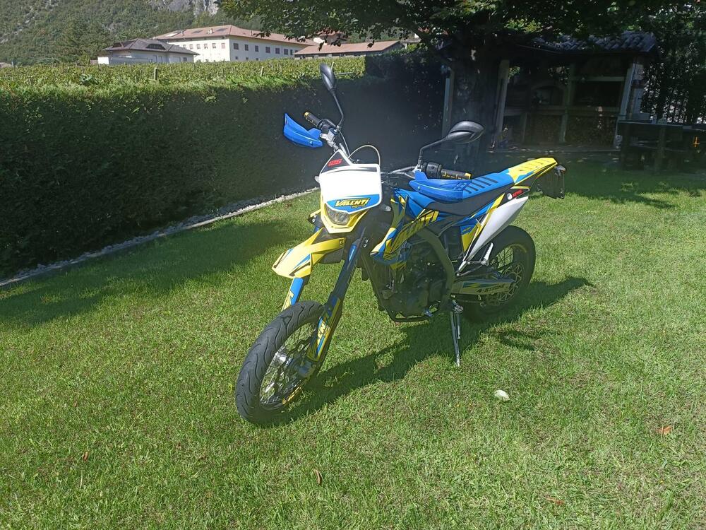 Valenti Racing SM 125 Z (2023 - 25) (5)