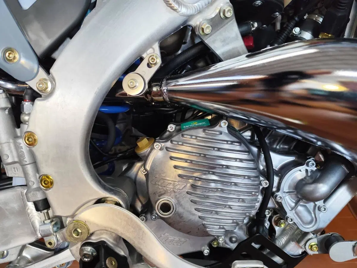 Tm Moto SMR 125 ES Fi 2T (2026) (4)