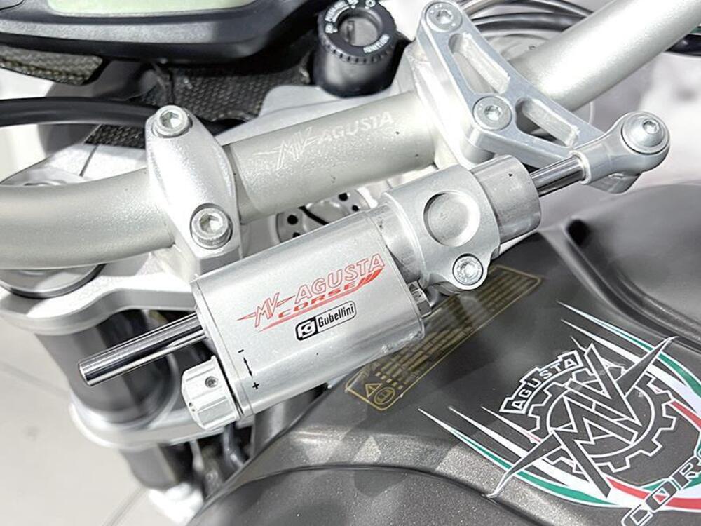 MV Agusta Brutale 675 (2011 - 15) (5)