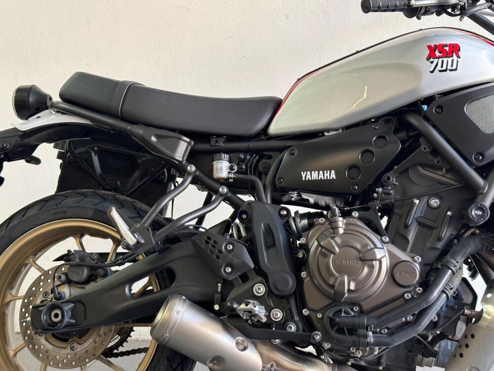 Yamaha XSR 700 XTribute (2022 - 24) (4)
