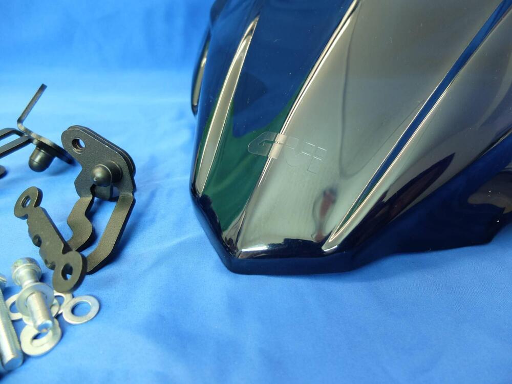 GIVI A2118 CUPOLINO PLEXIGLASS FUME' 28,5x36 YAMAH (3)