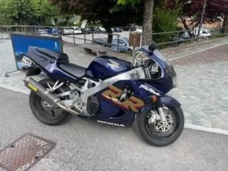 Honda CBR FREE BLADE (3)