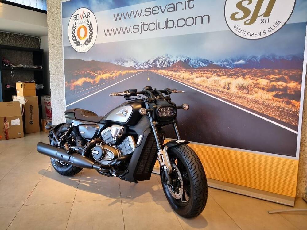 QJ Motor SRV 600 V (2025) (3)