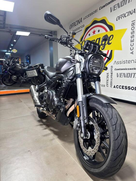 Voge Trofeo 500AC (2022 - 25) (2)