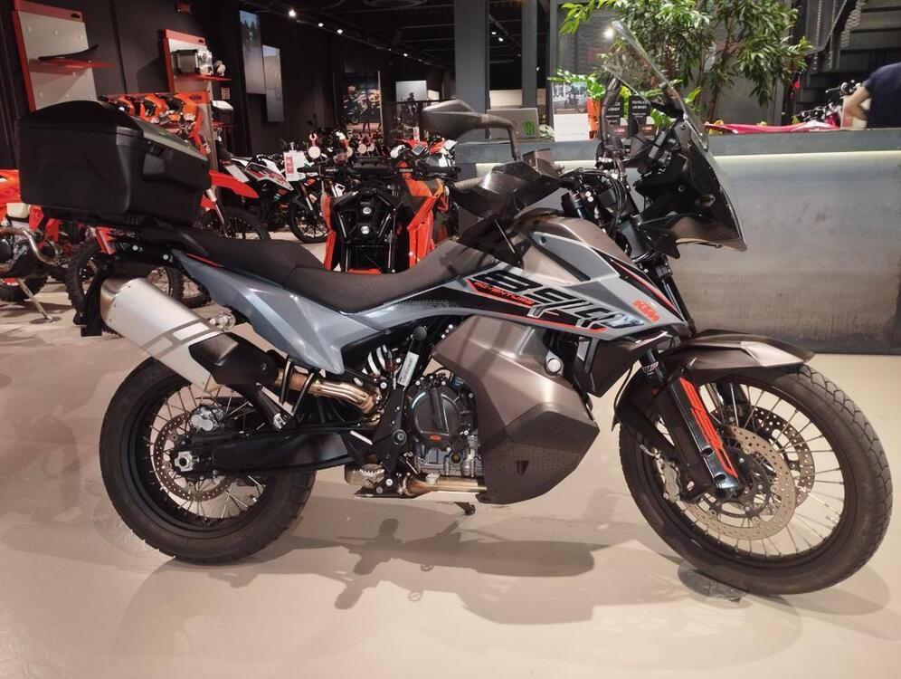 KTM 890 Adventure (2021)