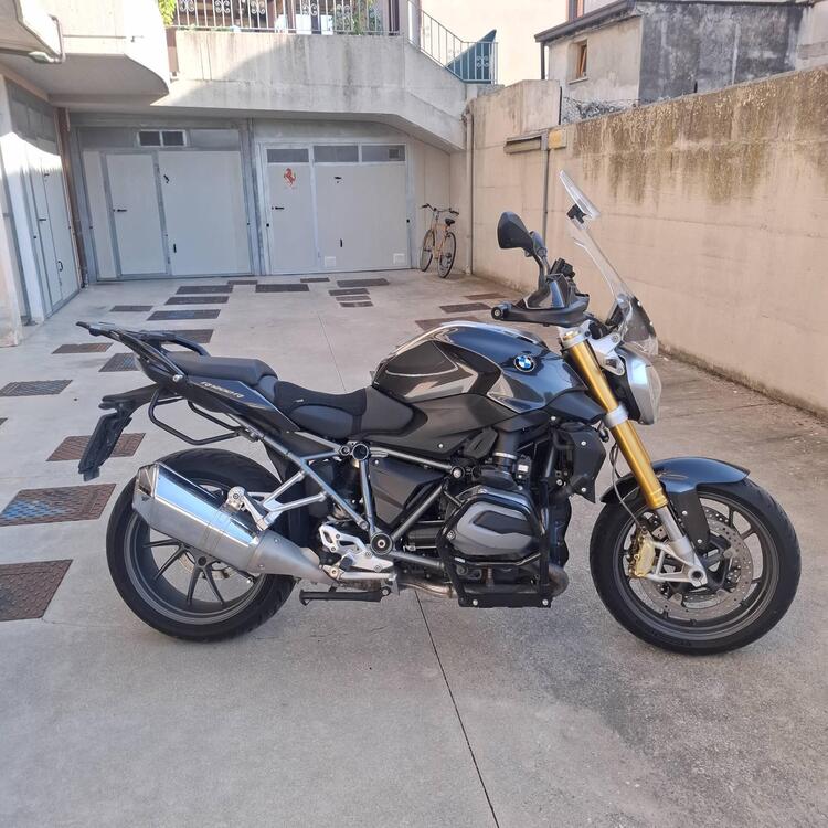 Bmw R 1200 R Black Edition (2017 - 18) (2)