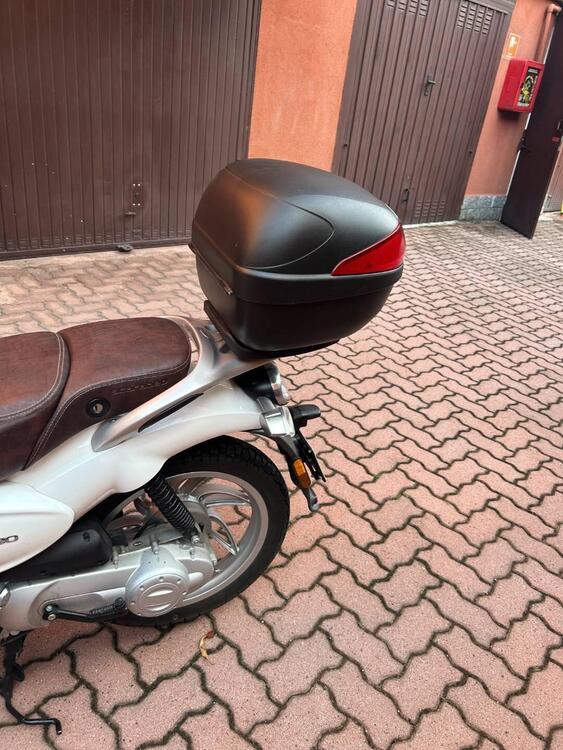 Aprilia Scarabeo 50 2t (2018 - 22) (2)
