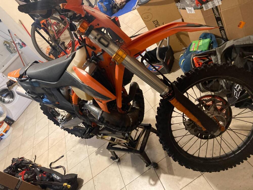 KTM 300 EXC E Six Days TPI (2020) (3)