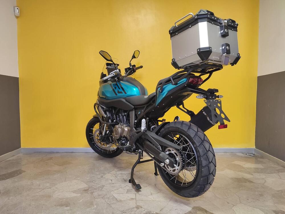 QJ Motor SRT 600 SX (2024 - 25) (4)