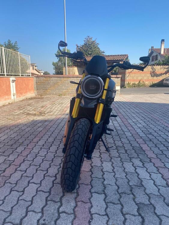 Moto Morini SEIEMMEZZO SCR (2022 - 25) (2)