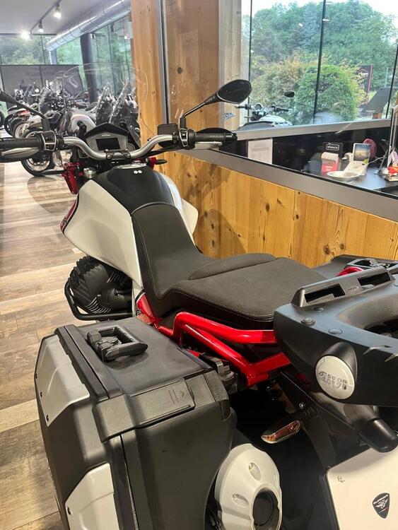 Moto Guzzi V85 TT (2019 - 20) (2)