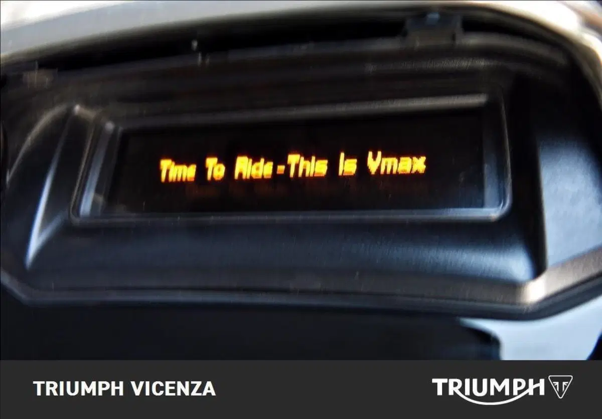 Yamaha VMAX (2008 - 17) (10)