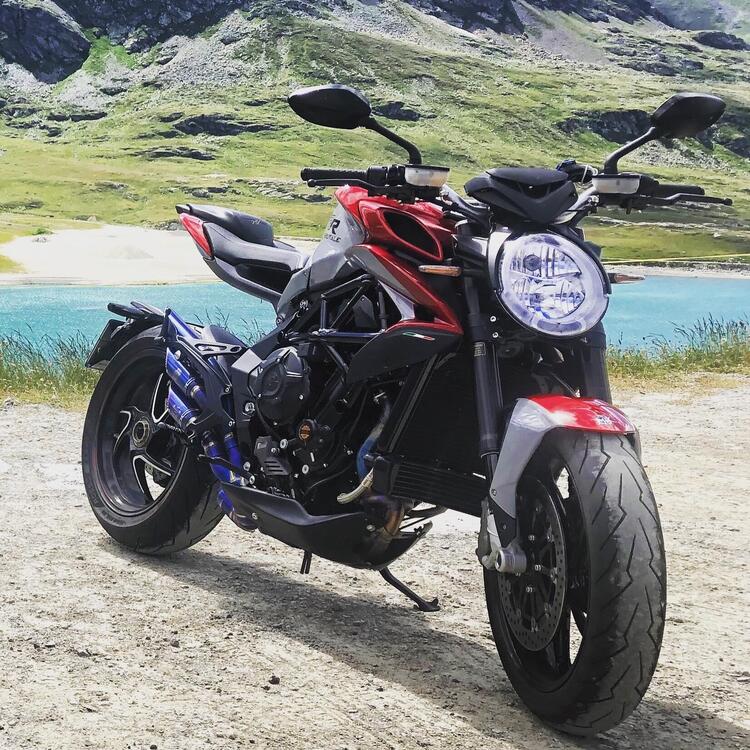 MV Agusta Brutale 800 RR (2017 - 20) (2)