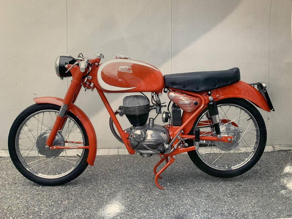 Parilla lusso veloce 125 4 tempi