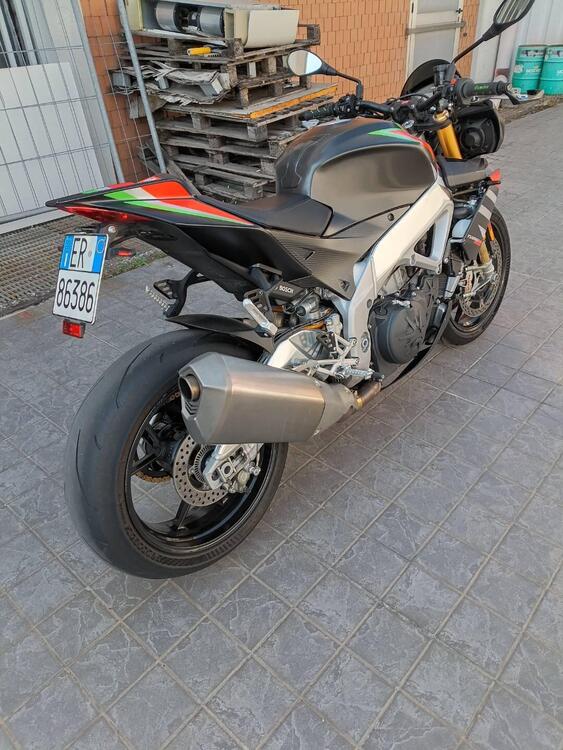Aprilia Tuono V4 Factory (2019 - 20) (5)