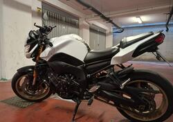 Yamaha FZ8 (2010 - 12) usata