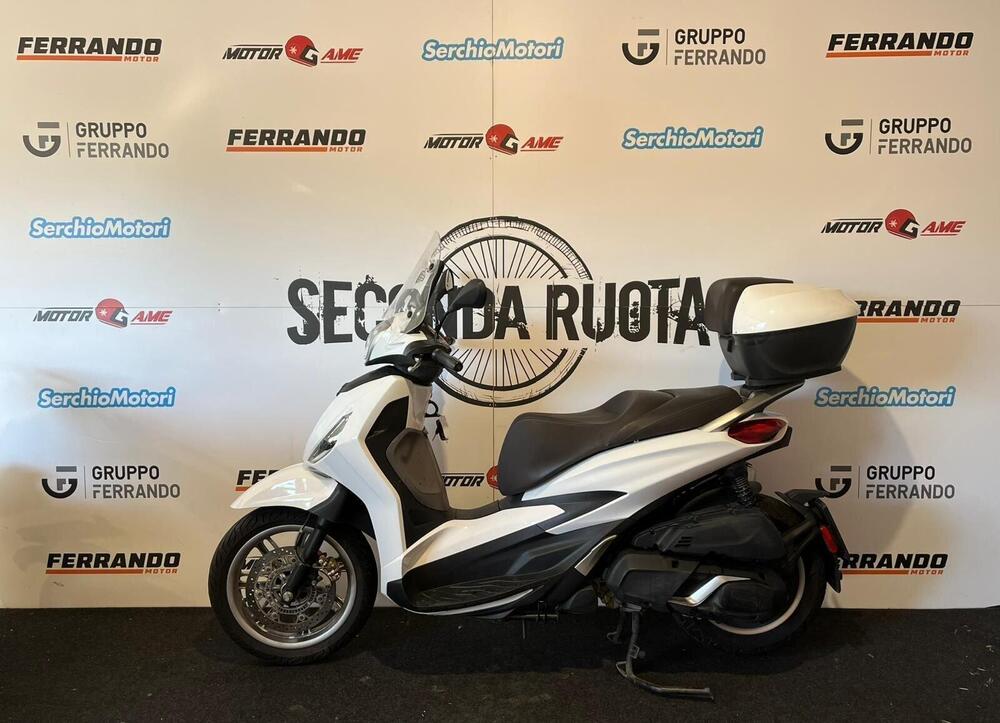 Piaggio Beverly 400 (2025) (4)