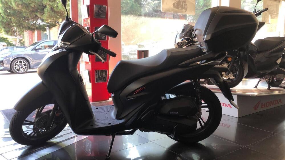 Honda SH 150i Sport (2022 - 23) (3)