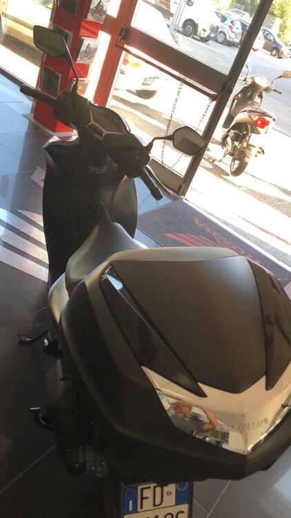 Honda SH 150i Sport (2022 - 23) (4)