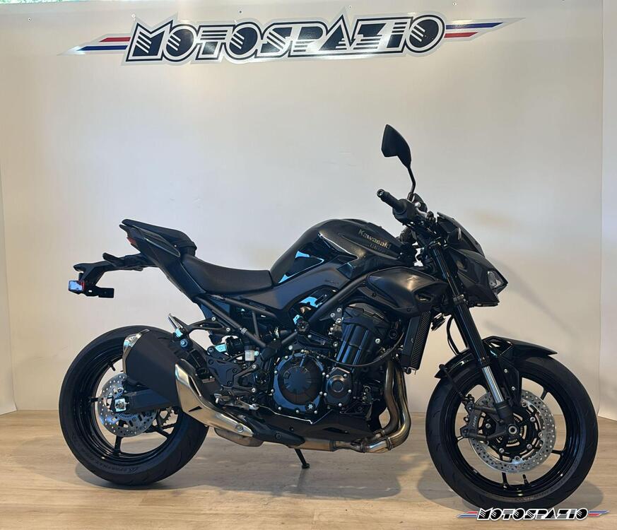 Kawasaki Z 900 (2025 - 26)