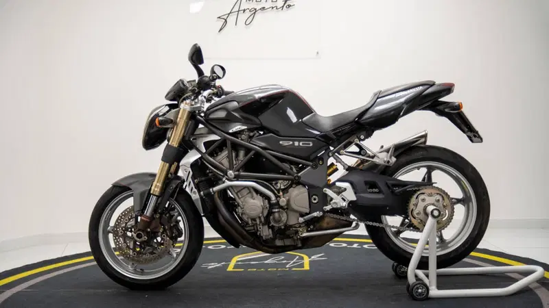 MV Agusta Brutale 910 S (2005 - 11) (3)