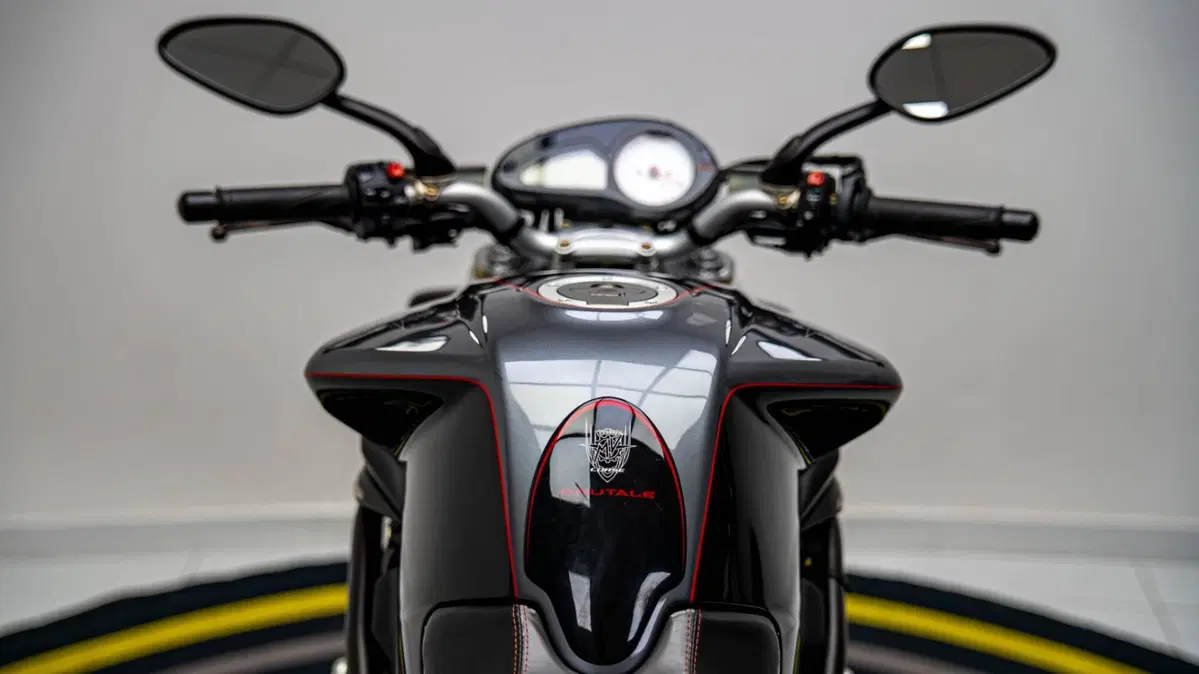 MV Agusta Brutale 910 S (2005 - 11) (18)