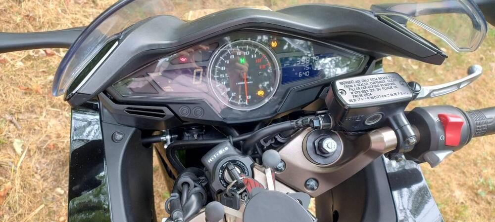 Honda VFR 800 F (2014 - 16) (4)