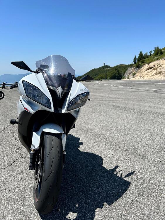 Yamaha YZF R6 (2010 - 16) (4)