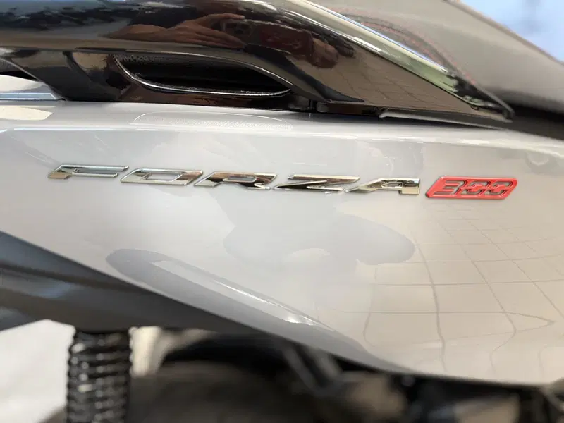 Honda Forza 300 Limited Edition ABS (2020) (5)
