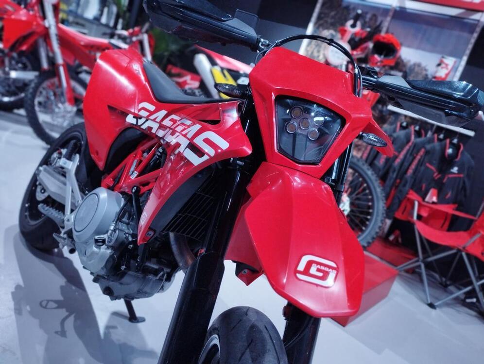 GASGAS SM 700 (2022 - 25) (3)