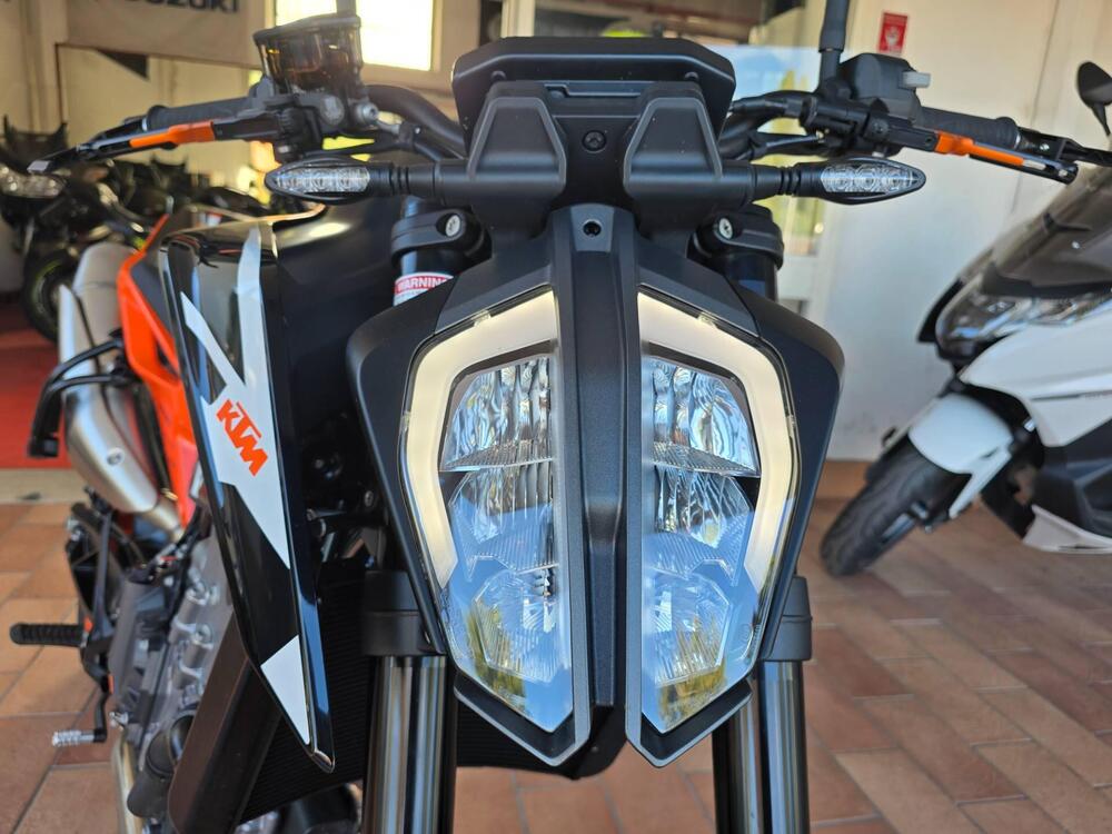 KTM 890 Duke GP (2022 - 23) (3)