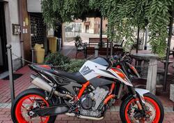 KTM 890 Duke R (2021) usata