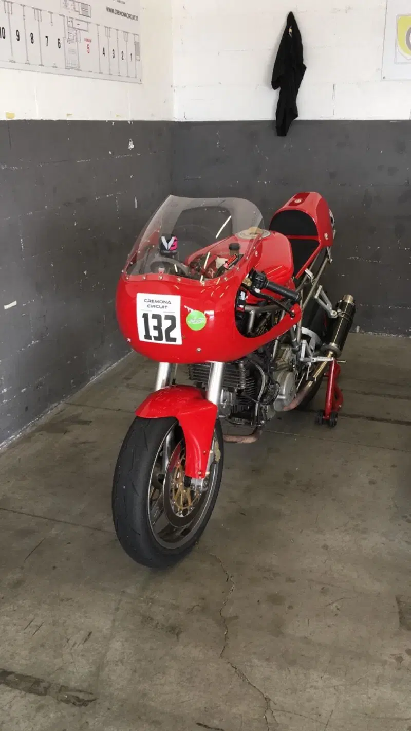 Ducati 750 SUPERSPORT I.E. (10)
