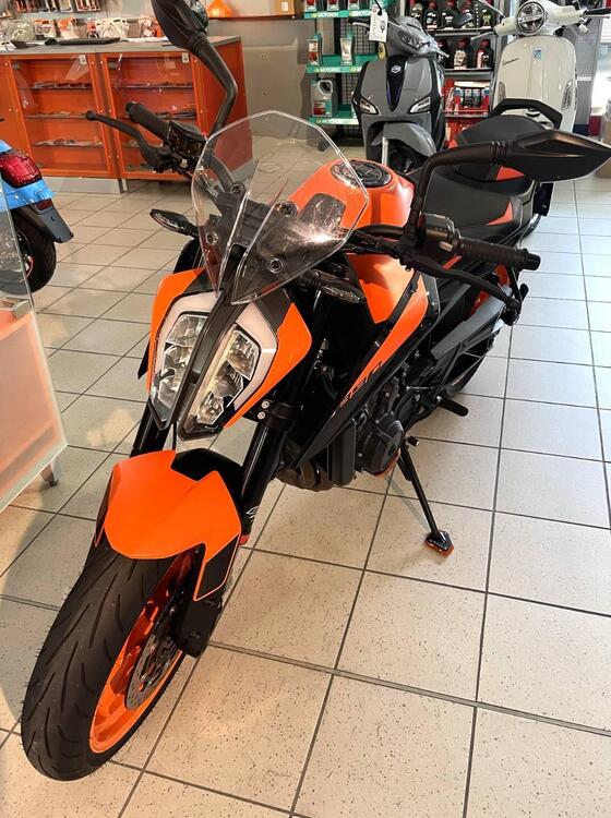 KTM 890 Duke (2021 - 23) (4)