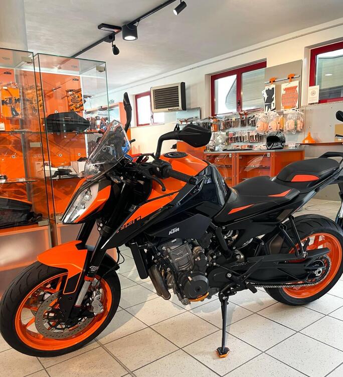 KTM 890 Duke (2021 - 23) (5)