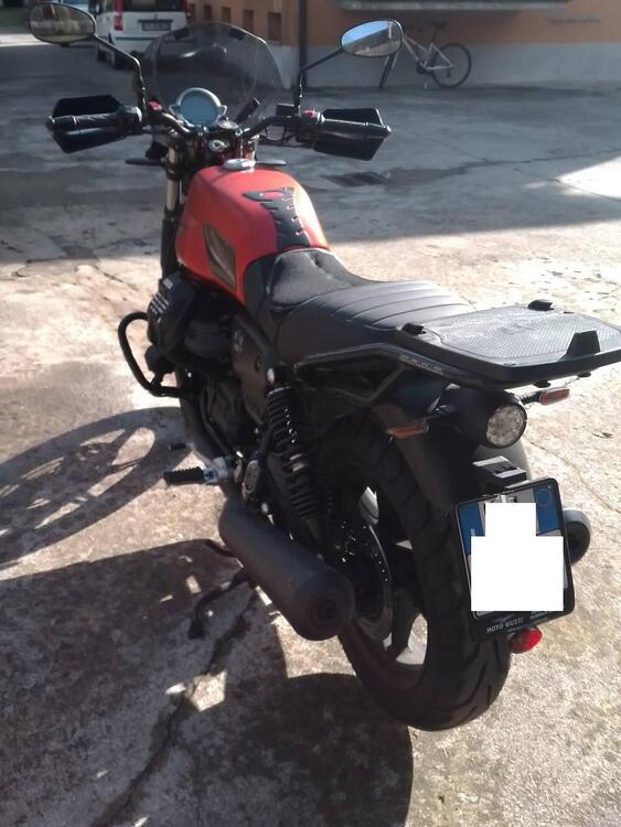 Moto Guzzi V7 850 Stone Special Abs (2021) (2)