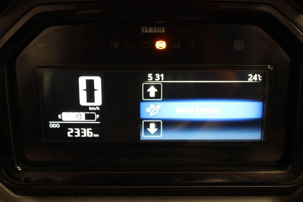 Yamaha X-Max 300 Tech Max (2025) (2)