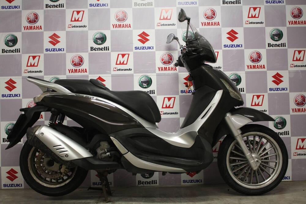 Piaggio Beverly 300 i.e. (2010 - 16)