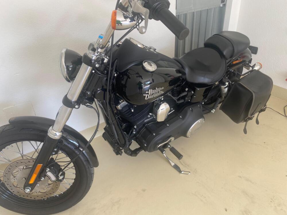 Harley-Davidson 1690 Street Bob (2017) - FXDB