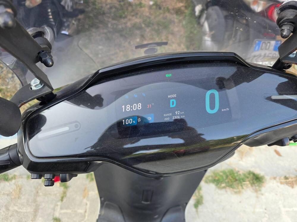 Niu MQi GT 100 (2022 - 25) (2)